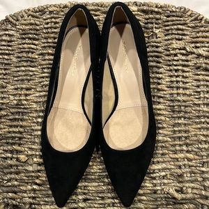 Pelle Moda 🌟 Black Suede Kind heel